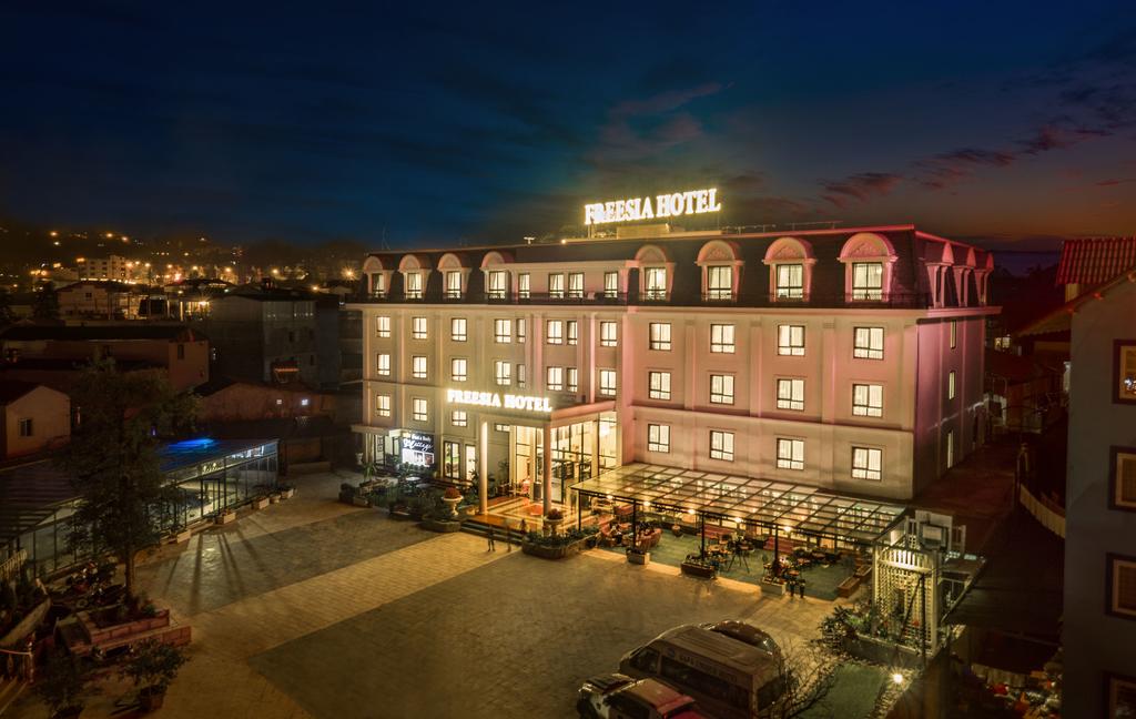 Combo lưu trú tuyệt hảo tại Freesia Hotel Sapa 4*