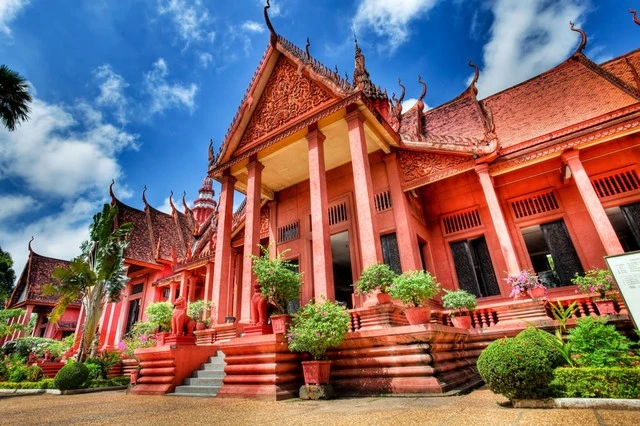 Gợi ý địa điểm du lịch độc đáo tại Phnom Penh, Campuchia- Ảnh 4.